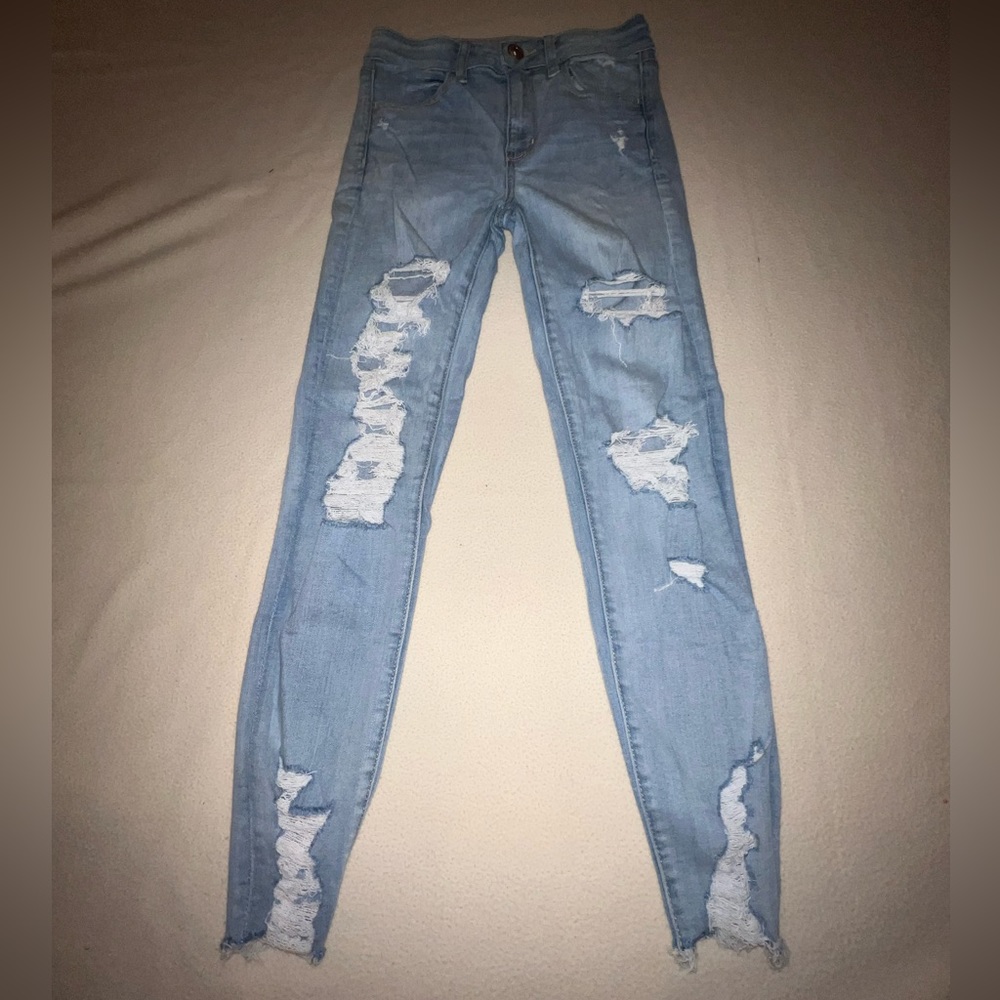 American Eagle Ripped Skinny Jeans - Picture 2 of 3